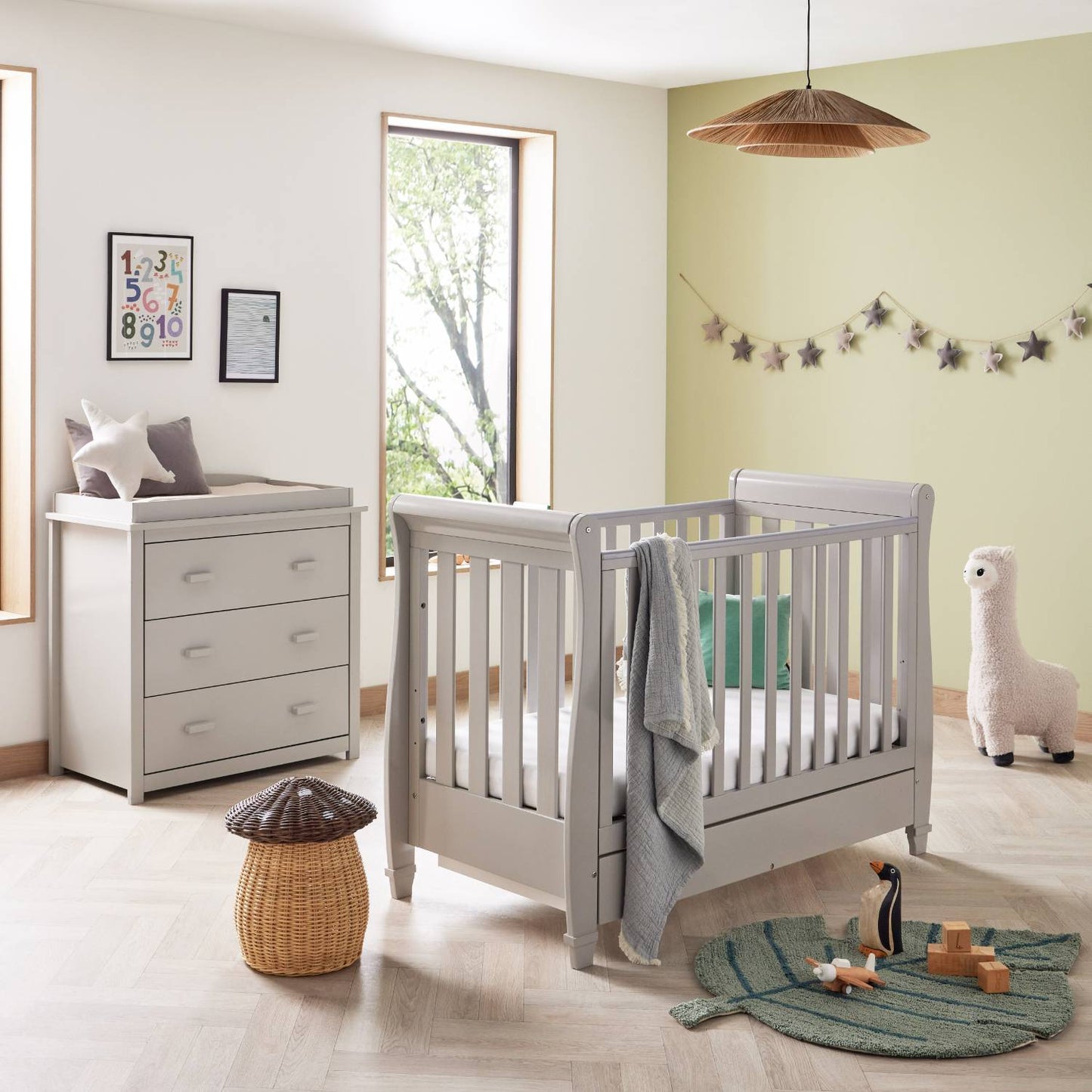 Babymore Eva 2-Piece Sleigh Nursery Room Set