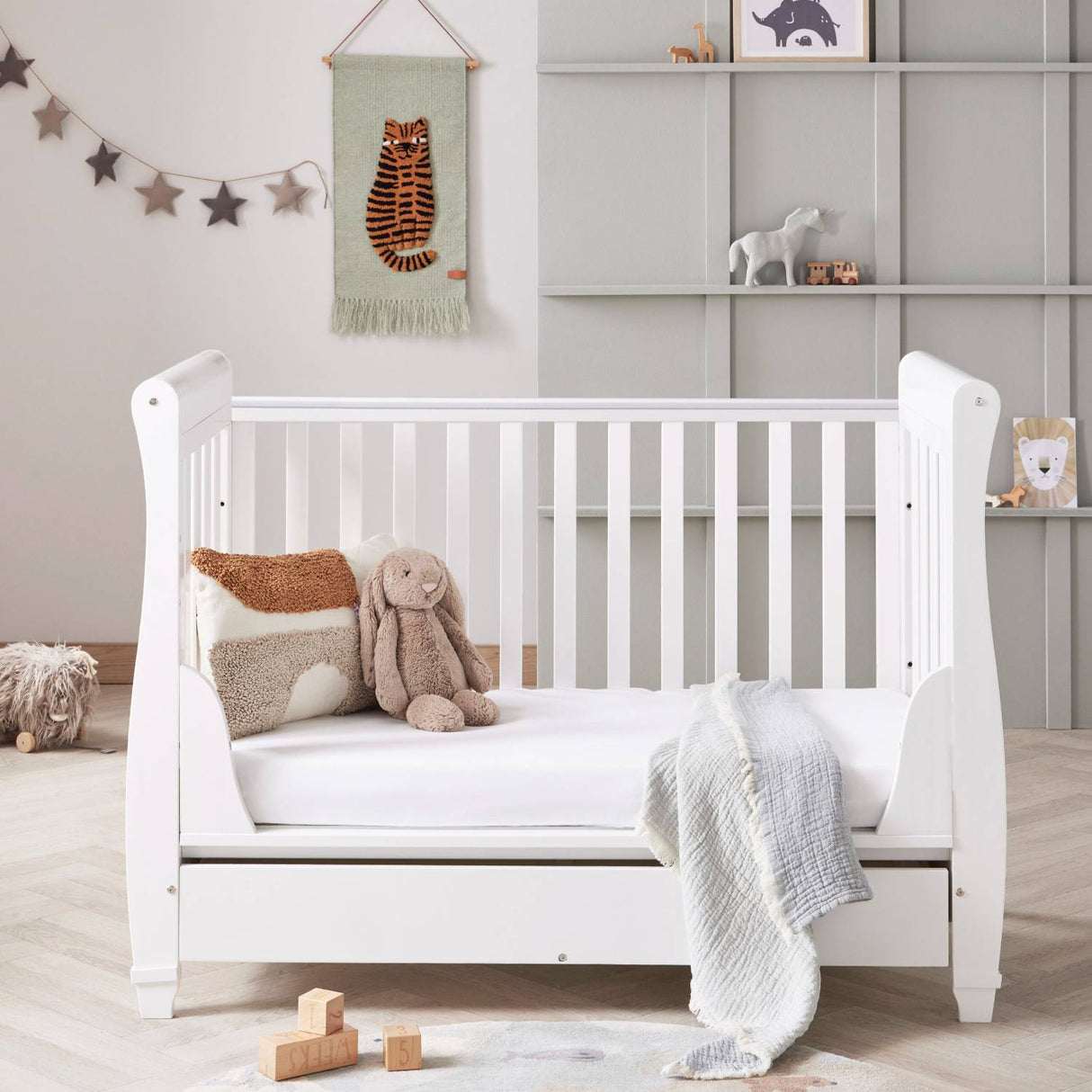 Babymore Eva 2-Piece Sleigh Nursery Room Set