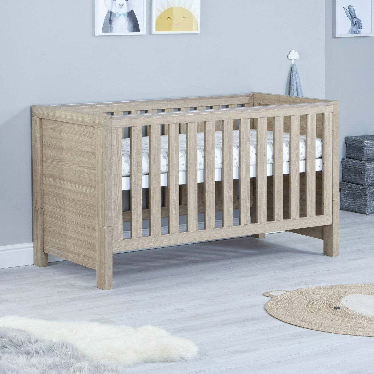 Babymore Luno 2-Piece Nursery Room Set