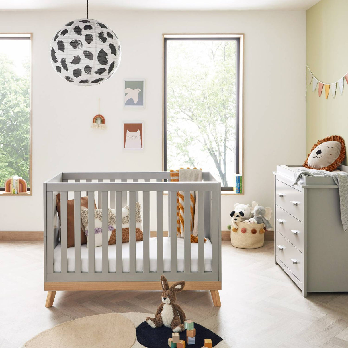 Babymore Mona Mini 2-Piece Universal Nursery Room Set