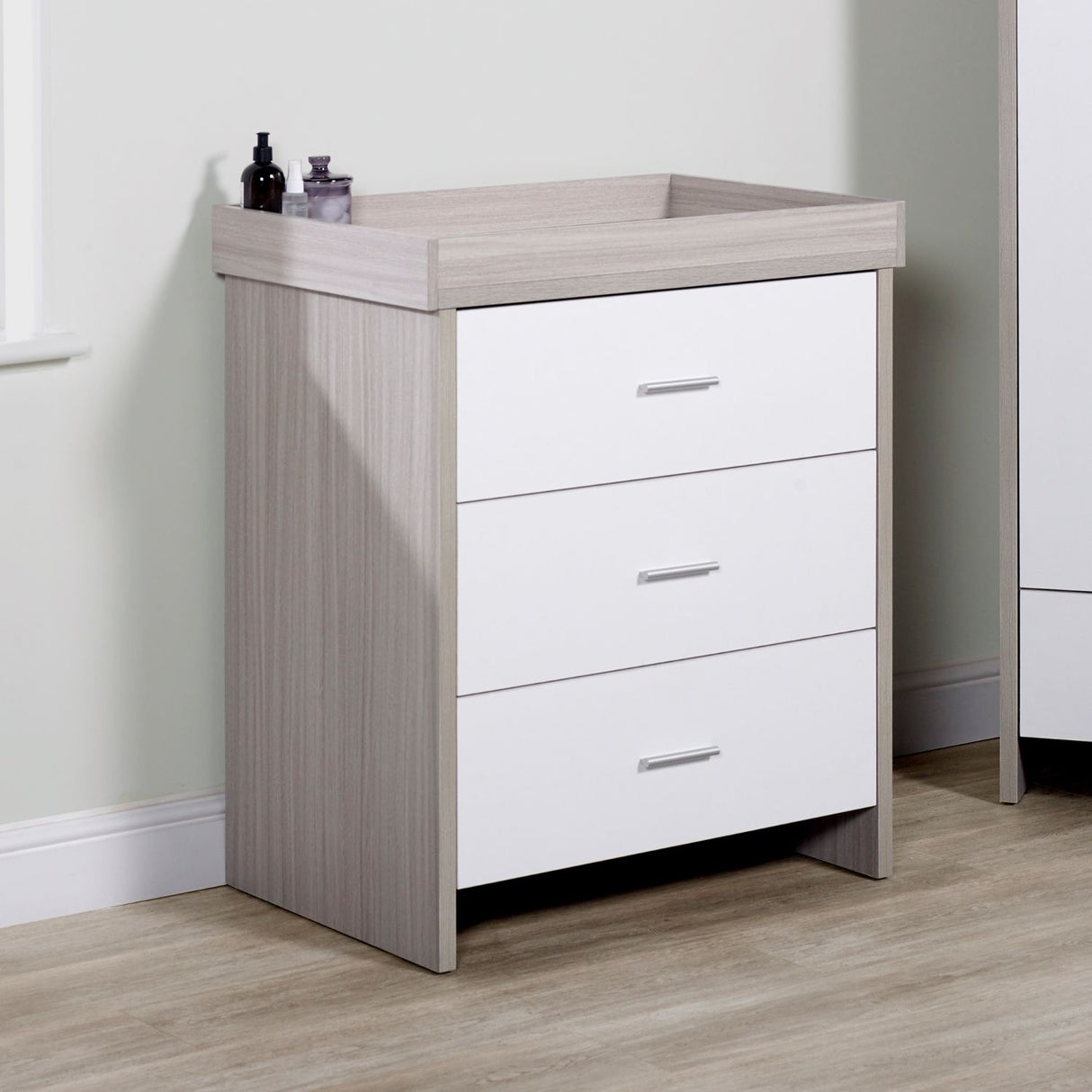 Ickle Bubba Pembrey Nursery Changing Unit & Chest of Drawers