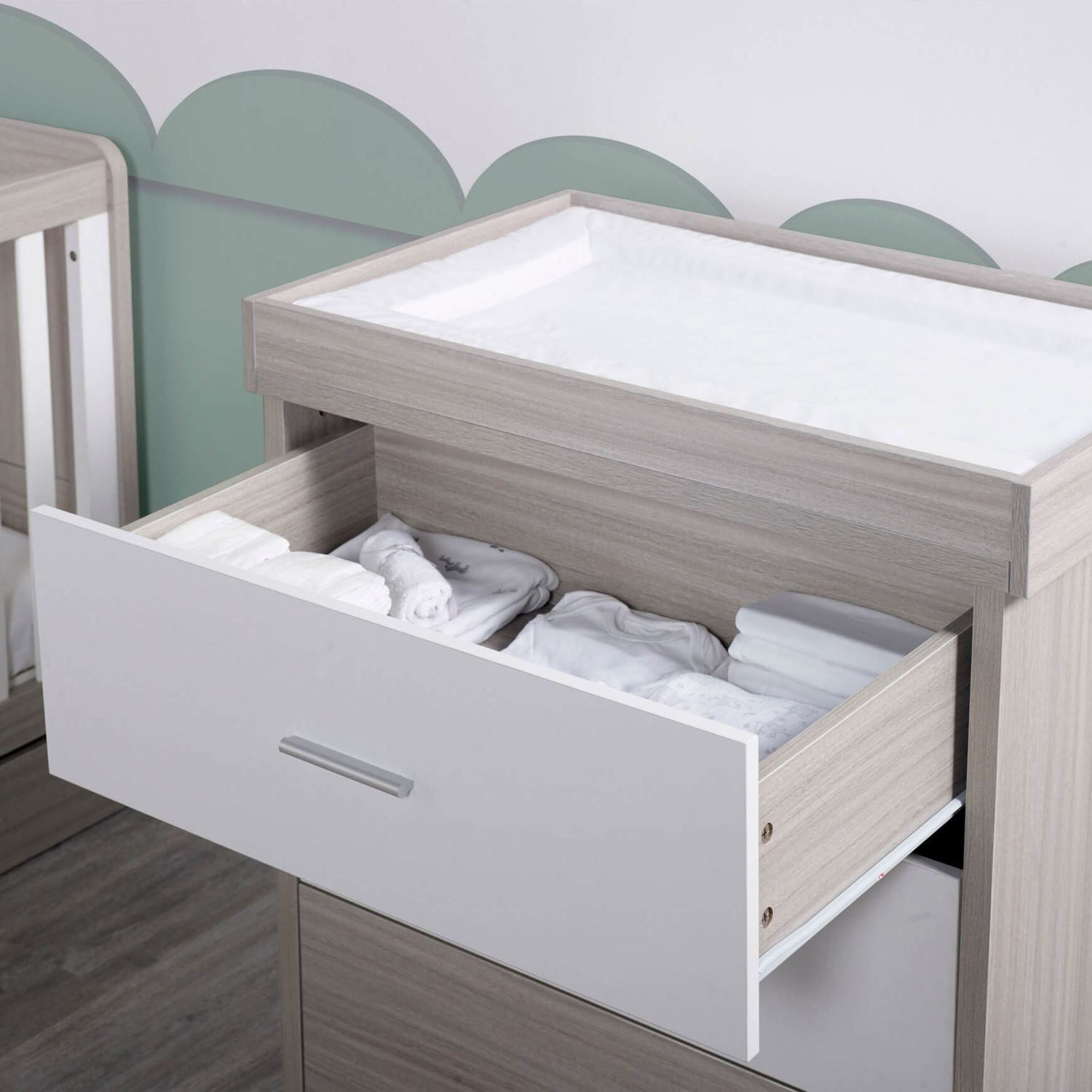 Ickle Bubba Pembrey Nursery Changing Unit and Chest of Drawers in Ash Grey and White with changer on top