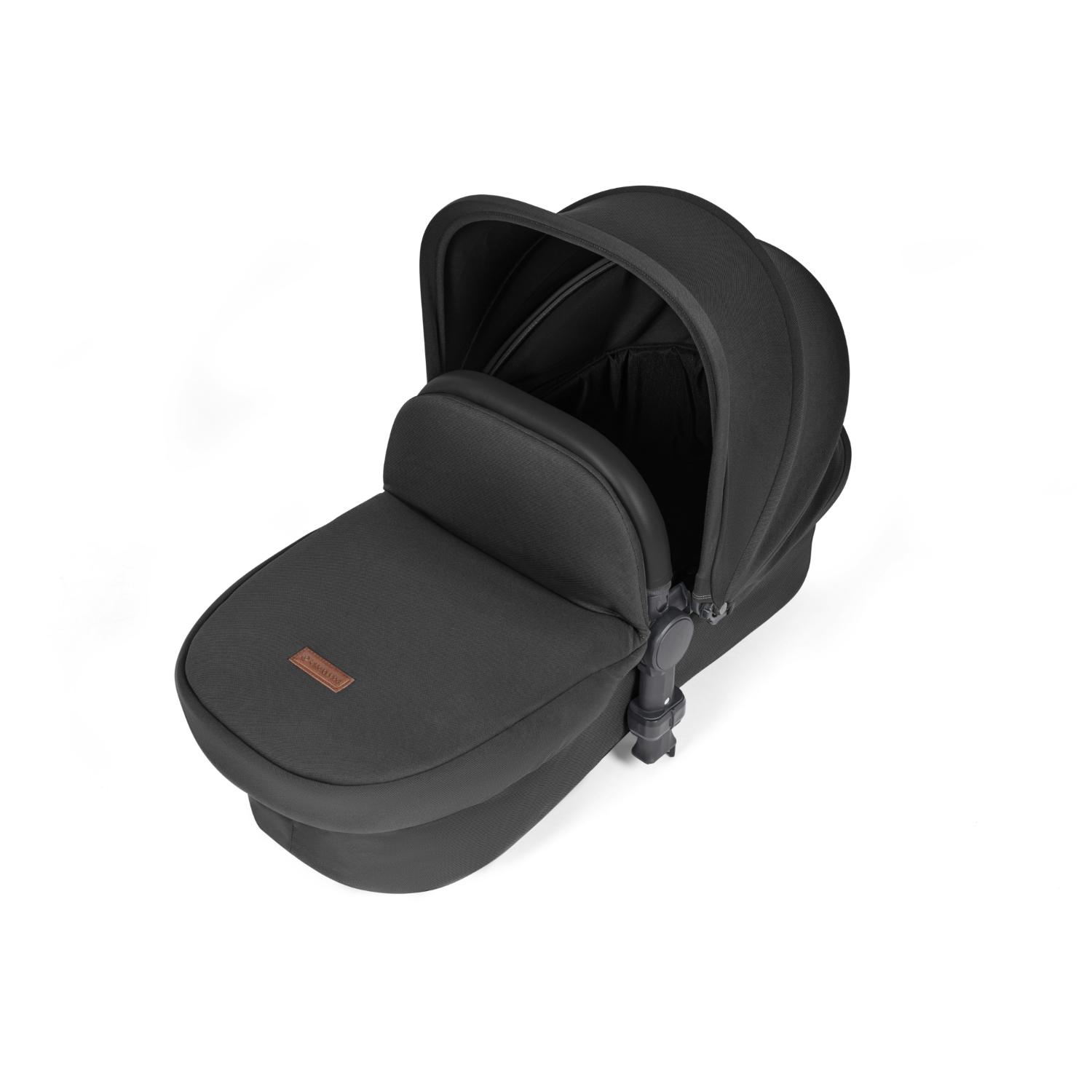 Carrycot in Ickle Bubba Stomp Luxe All-in-One Travel System in Midnight black colour