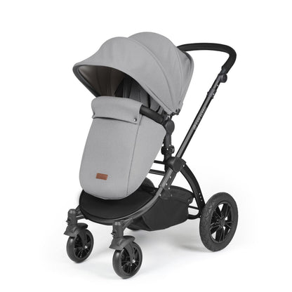 Ickle Bubba Stomp Luxe Pushchair with foot warmer attached in Pearl Grey colour
